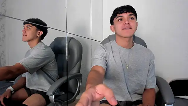  TaylorBlack online show from March 5, 11:51 am