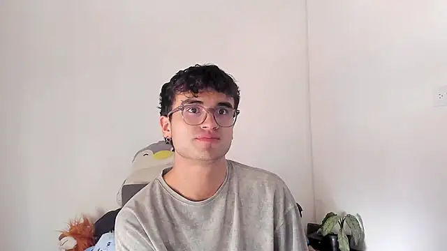 charlie dicker online show from May 9, 9:07 pm