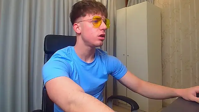 KellenWest online show from February 16, 5:17 am