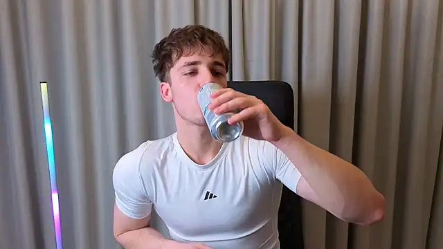 KellenWest online show from March 26, 5:28 am