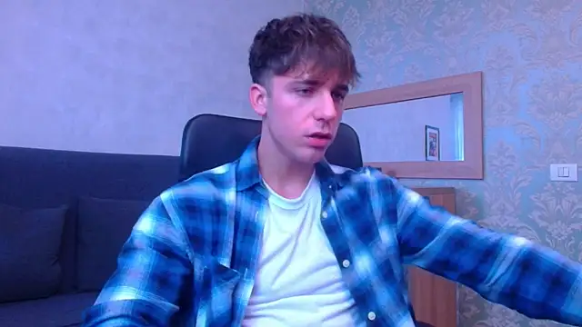 KellenWest online show from February 3, 11:15 am