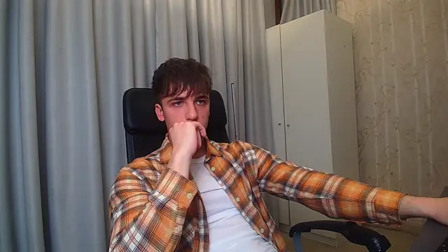 KellenWest online show from January 9, 5:14 am