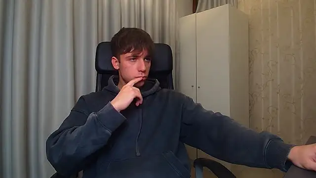 KellenWest online show from January 17, 5:22 am