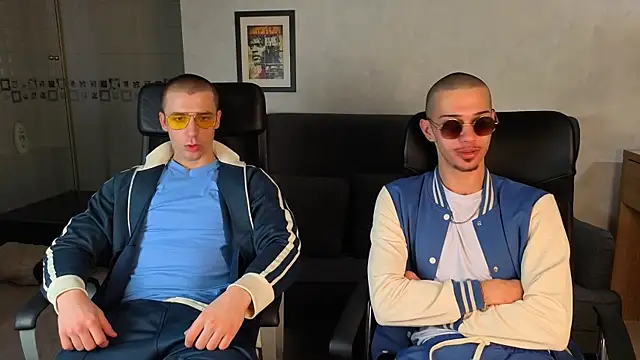 KellenWest online show from April 10, 4:19 am