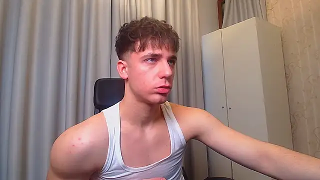 KellenWest online show from February 18, 5:49 am