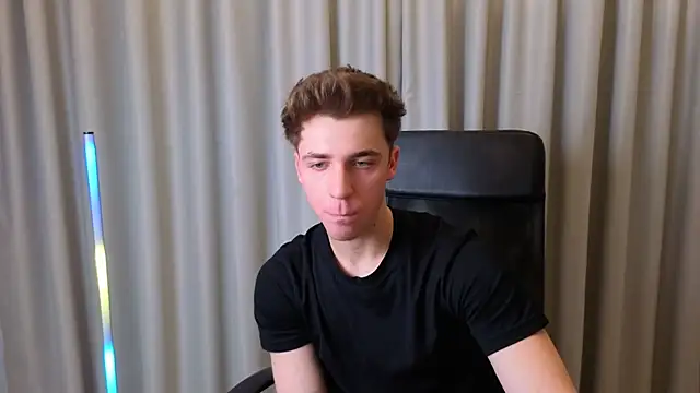 KellenWest online show from March 21, 5:19 am