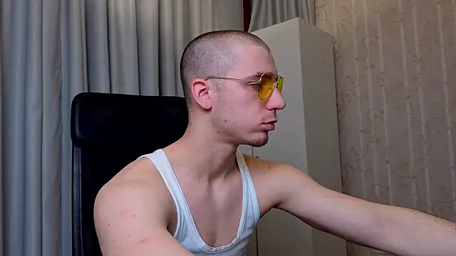 KellenWest online show from March 31, 7:21 am