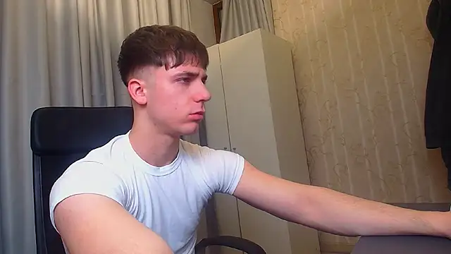 KellenWest online show from February 15, 5:41 am