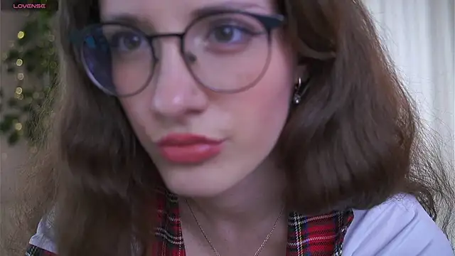 KarmenRasey online show from April 16, 3:13 pm