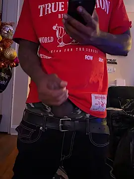 daddydarkskindikk online show from May 6, 4:44 pm