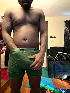 daddydarkskindikk online show from December 18, 6:23 pm