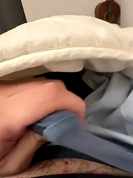 Snapshot of pedroemanuel19 chatting on December 15, 6:25 pm pedroemanuel19 online show from December 15, 6:25 pm