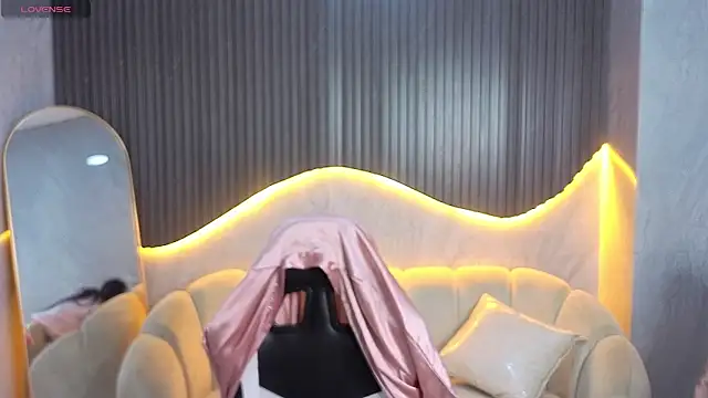 Snapshot of Tifany_Tx chatting on June 14, 12:39 pm Tifany Tx online show from June 14, 12:39 pm