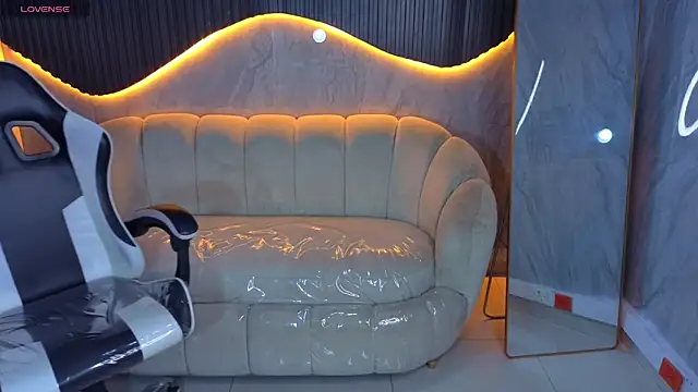 Snapshot of Tifany_Tx chatting on February 21, 1:02 pm Tifany Tx online show from February 21, 1:02 pm