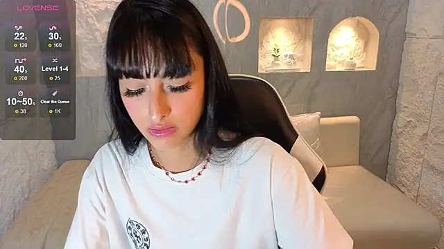 Snapshot of Tifany_Tx chatting on December 17, 12:21 pm Tifany Tx online show from December 17, 12:21 pm