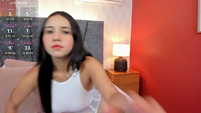 Kandy doll online show from March 22, 7:59 pm