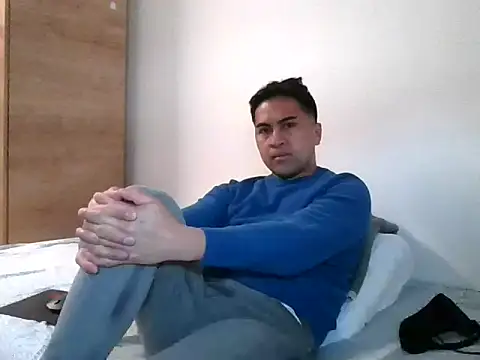 sweetpinoy2027 online show from March 31, 1:57 pm