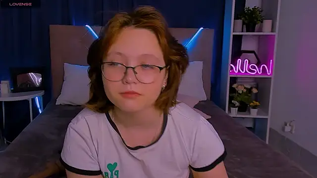 Mary Bryantt online show from February 3, 1:27 am