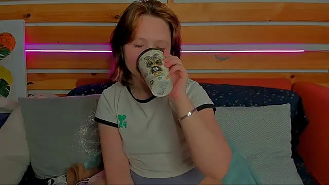 Mary Bryantt online show from February 16, 8:24 am