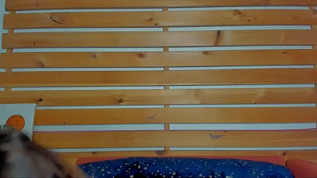 Mary Bryantt online show from February 15, 1:17 am