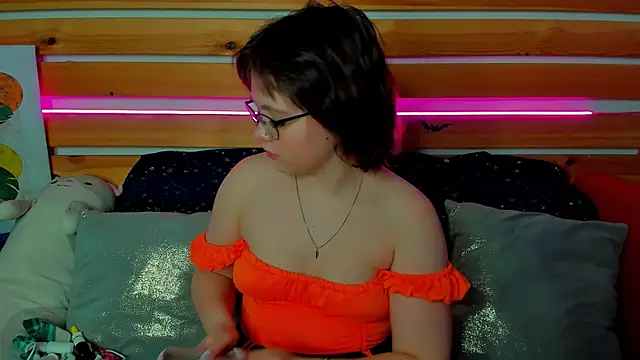 Mary Bryantt online show from January 11, 1:23 am