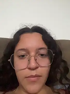 Snapshot of mayhoneyhot chatting on February 26, 10:10 pm mayhoneyhot online show from February 26, 10:10 pm