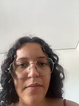 Snapshot of mayhoneyhot chatting on February 10, 7:13 pm mayhoneyhot online show from February 10, 7:13 pm