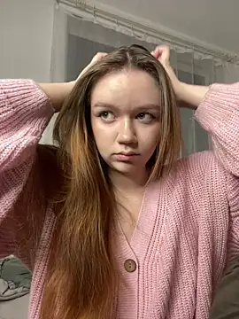 Snapshot of my_liss chatting on December 17, 6:02 pm my liss online show from December 17, 6:02 pm