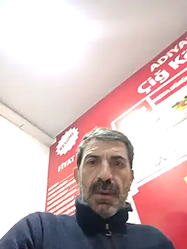 Snapshot of kobra21turki chatting on December 16, 5:17 pm kobra21turki online show from December 16, 5:17 pm