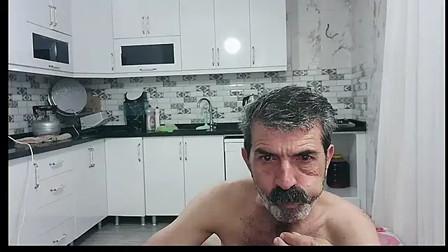 Snapshot of kobra21turki chatting on July 14, 9:32 pm kobra21turki online show from July 14, 9:32 pm