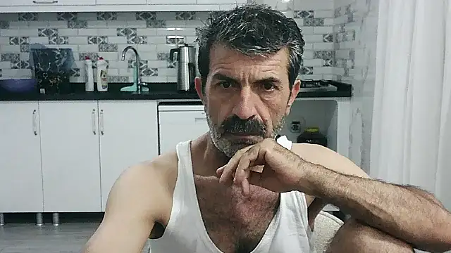 Snapshot of kobra21turki chatting on June 9, 7:59 pm kobra21turki online show from June 9, 7:59 pm
