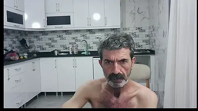 Snapshot of kobra21turki chatting on July 12, 9:37 pm kobra21turki online show from July 12, 9:37 pm