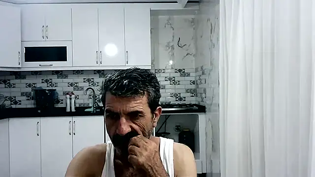Snapshot of kobra21turki chatting on June 7, 8:25 pm kobra21turki online show from June 7, 8:25 pm
