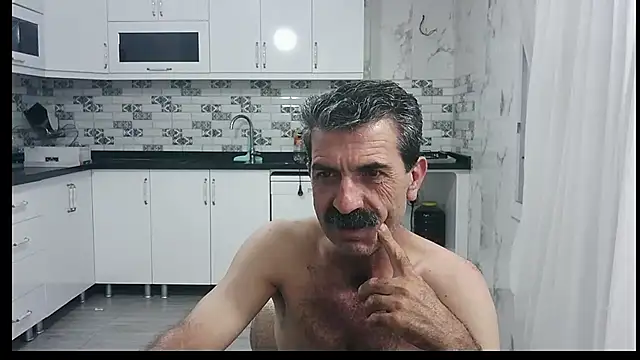 Snapshot of kobra21turki chatting on July 1, 9:04 pm kobra21turki online show from July 1, 9:04 pm