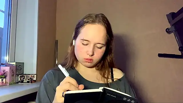 Snapshot of RollDols chatting on December 17, 9:20 pm RollDols online show from December 17, 9:20 pm