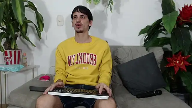 boy Dirty X online show from May 19, 5:25 am