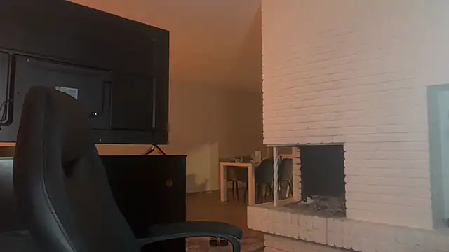 Melina Diamond online show from January 10, 3:35 am