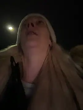 Melina Diamond online show from February 2, 8:30 pm