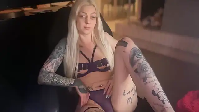 Melina Diamond online show from January 16, 10:25 pm