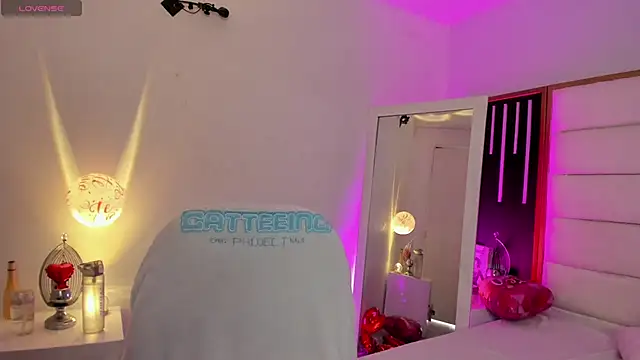 JuliMonroe19 online show from February 12, 1:33 pm