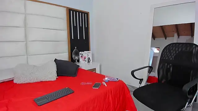 JuliMonroe19 online show from January 7, 1:16 pm