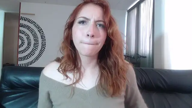 Snapshot of BeautyYoungblond chatting on June 24, 10:18 pm BeautyYoungblond online show from June 24, 10:18 pm