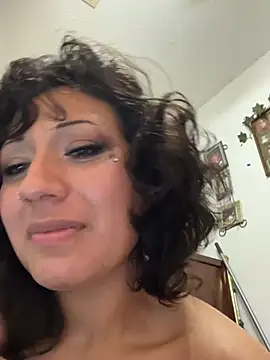 Rayvenveil online show from April 10, 7:48 am