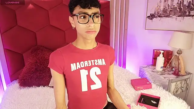 Owen JP online show from April 10, 3:02 am