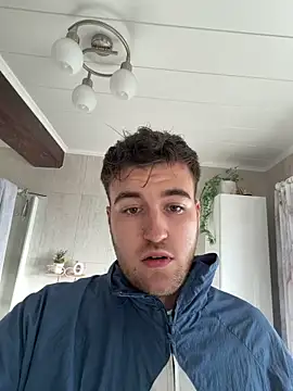 KinkyLovePublic online show from April 12, 6:38 am