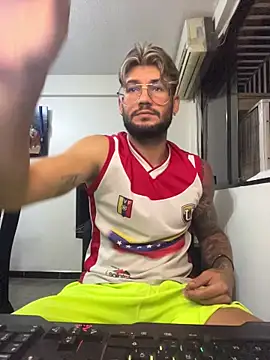 thedragonboyxxx online show from March 28, 3:18 am