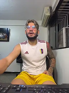 thedragonboyxxx online show from March 26, 4:33 am