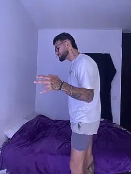 thedragonboyxxx online show from December 21, 4:25 am