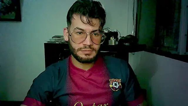 thedragonboyxxx online show from March 12, 4:18 am