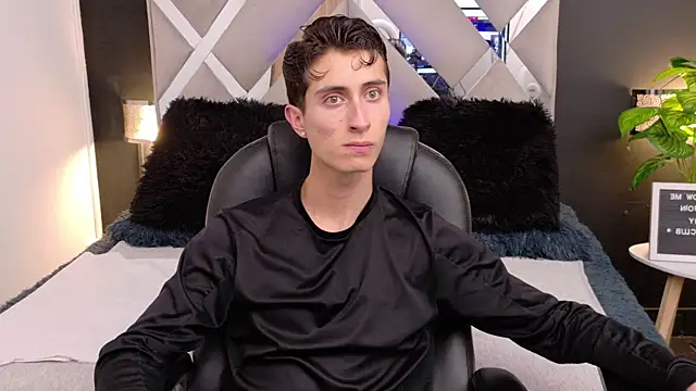 Ithan Skin online show from January 13, 11:47 am